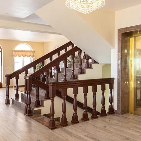 Luxury Citrine Seget Vranjica